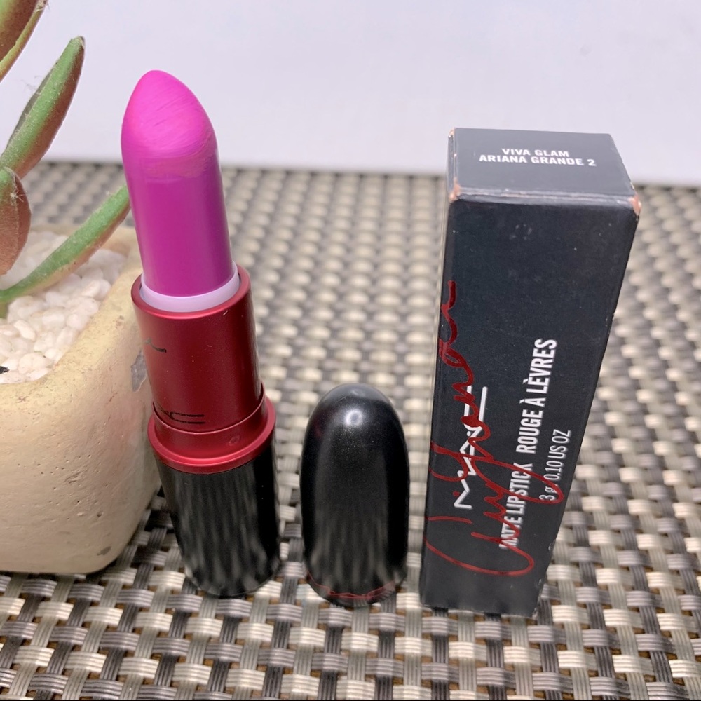 Mac Cosmetics VG Ariana Grande 2 Lipstick